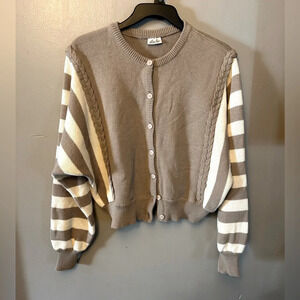 Basler sweater - tan/cream dolman sleeve button front cropped cardigan